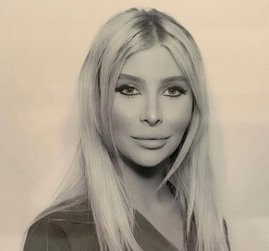 Sophia Hutchins wiki, bio, age, parents, interview, birthday, instagram